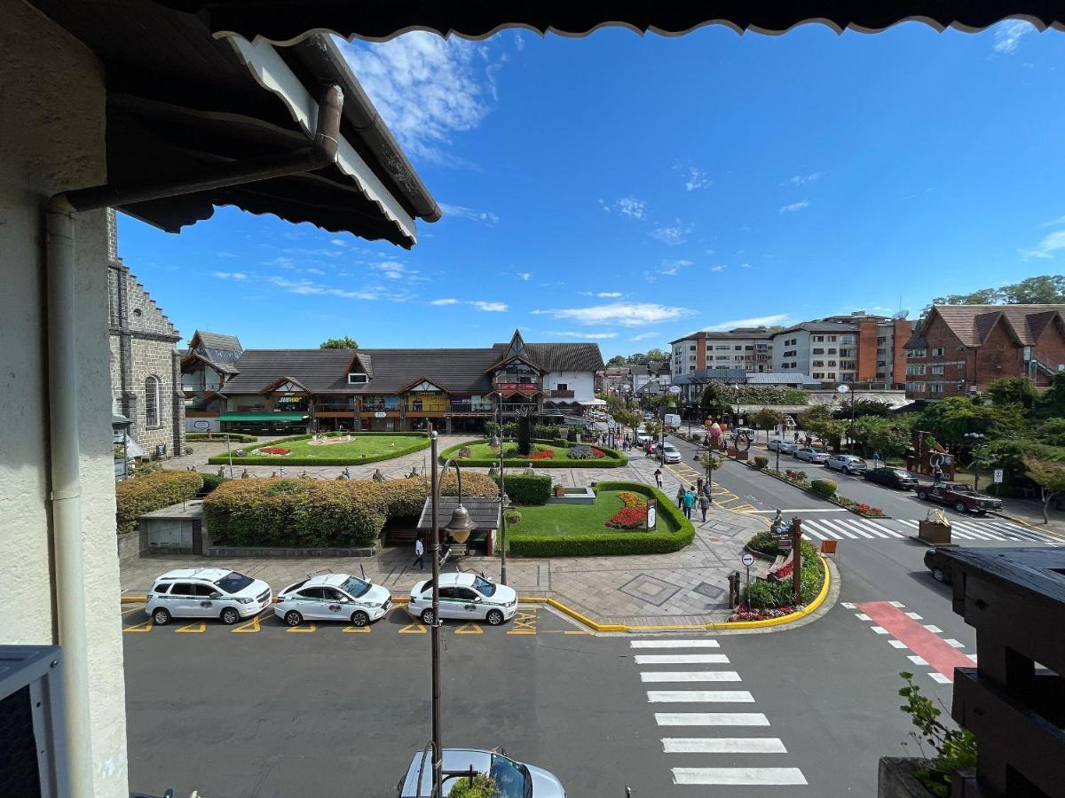 Ferienwohnung Apartamento Oppitz - No Coracao De Gramado Junto Da Rua Coberta Exterior foto
